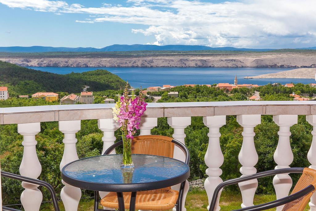 Apartments Villa Americana Jadranovo Bilik gambar